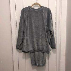 Aerie velour matching sweatshirt and sweatpants